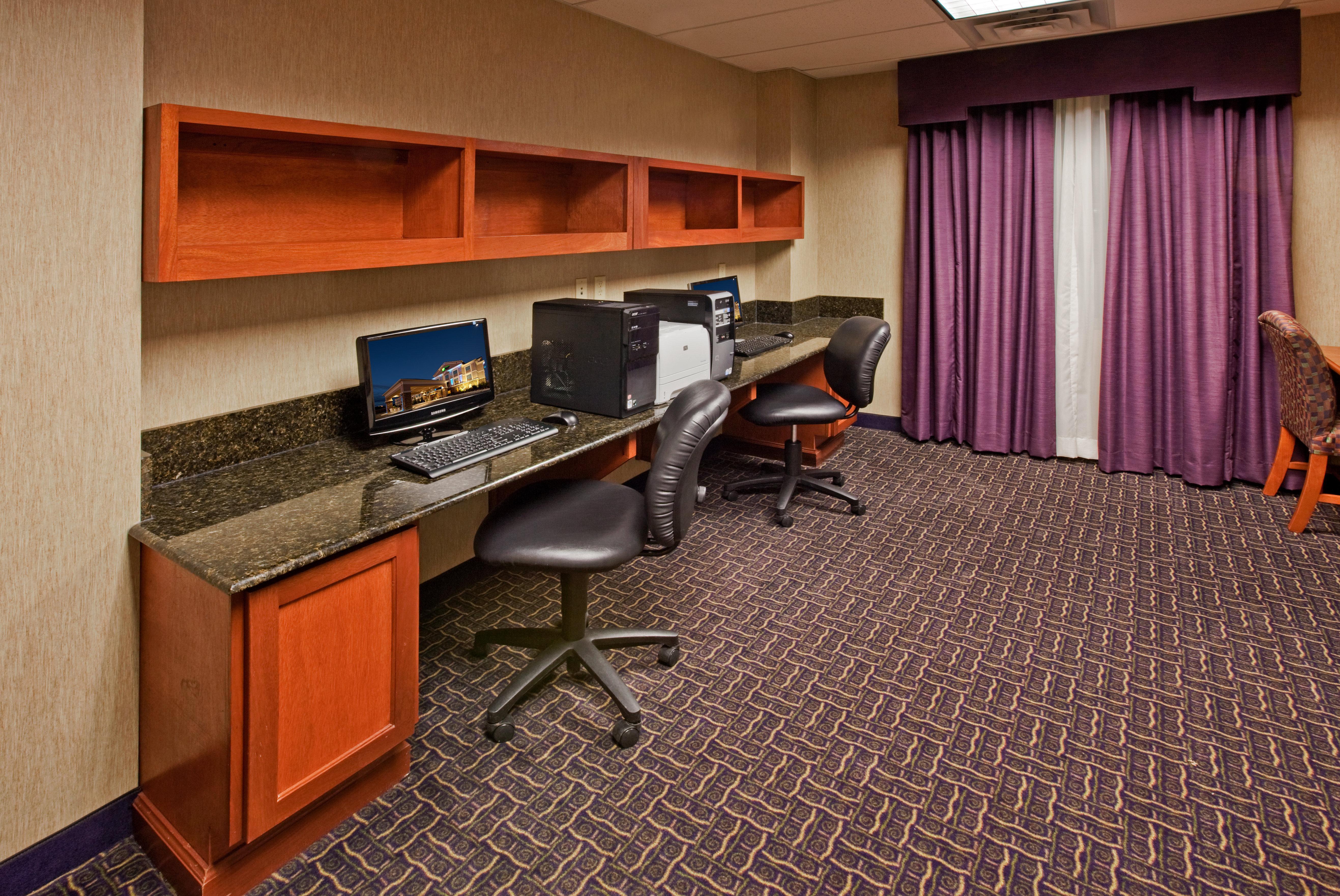 Holiday Express And By Ihg